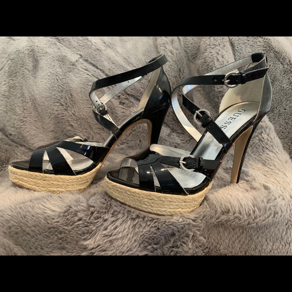 Guess Black Patent Platform Heel - Picture 3 of 5